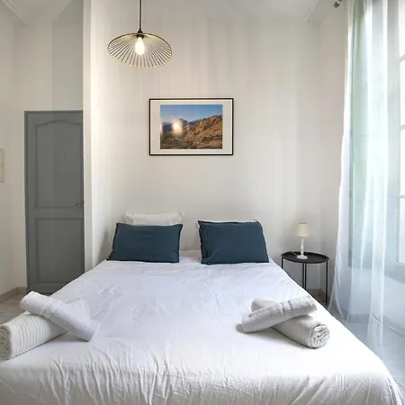 Le Velvet ~ Centre-ville ~ Climatisation Apartment *