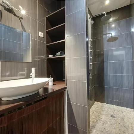 Le Velvet ~ Centre-ville ~ Climatisation Apartment